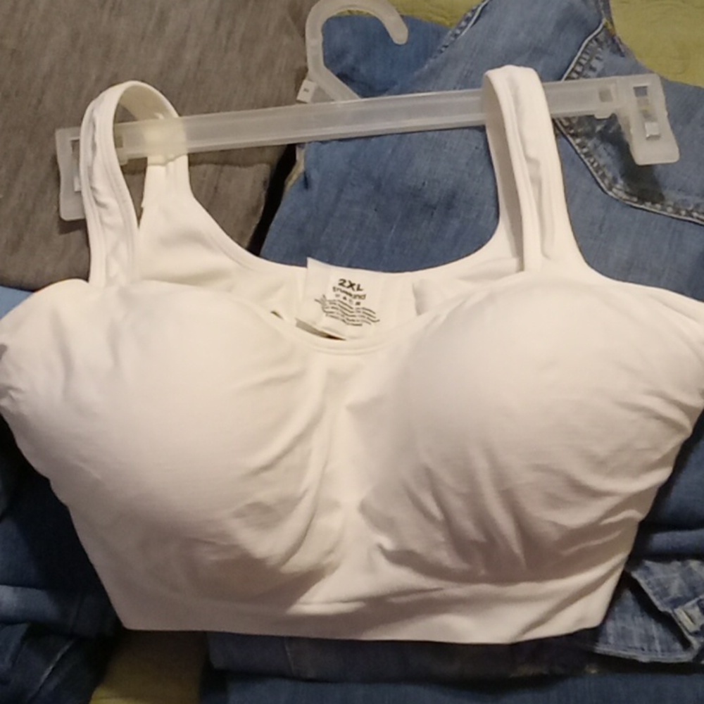 Brand New  wireless shaper bra xl